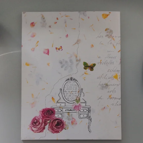 Daphne's Diary Magazine - Picture 2 of 4